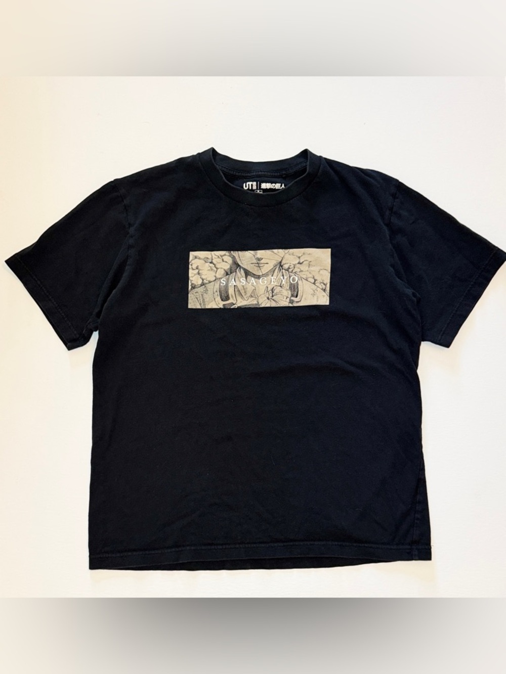 Attack on Titan Shirt Mens Black Uniqlo UT Sasageyo Levi Anime Manga Graphic M